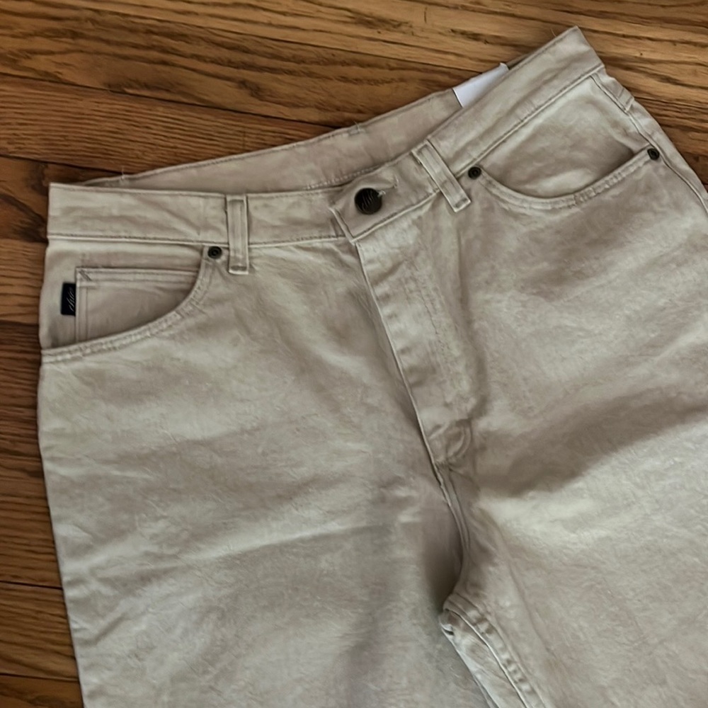Y2K chic jeans